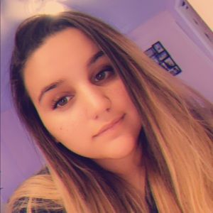 Meet your Posher, Elina